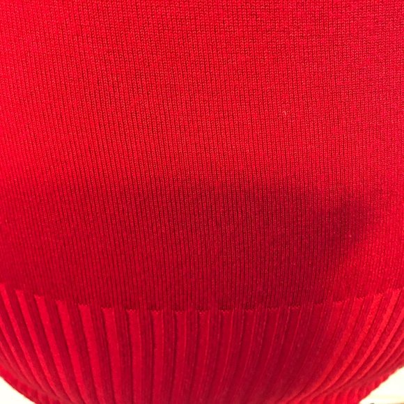 Le Chateau Short Sleeves Seater: Size S - Picture 12 of 12